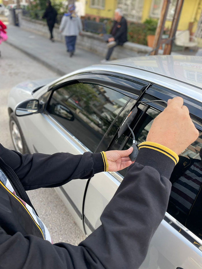 Suşehri Oto Kilitçisi